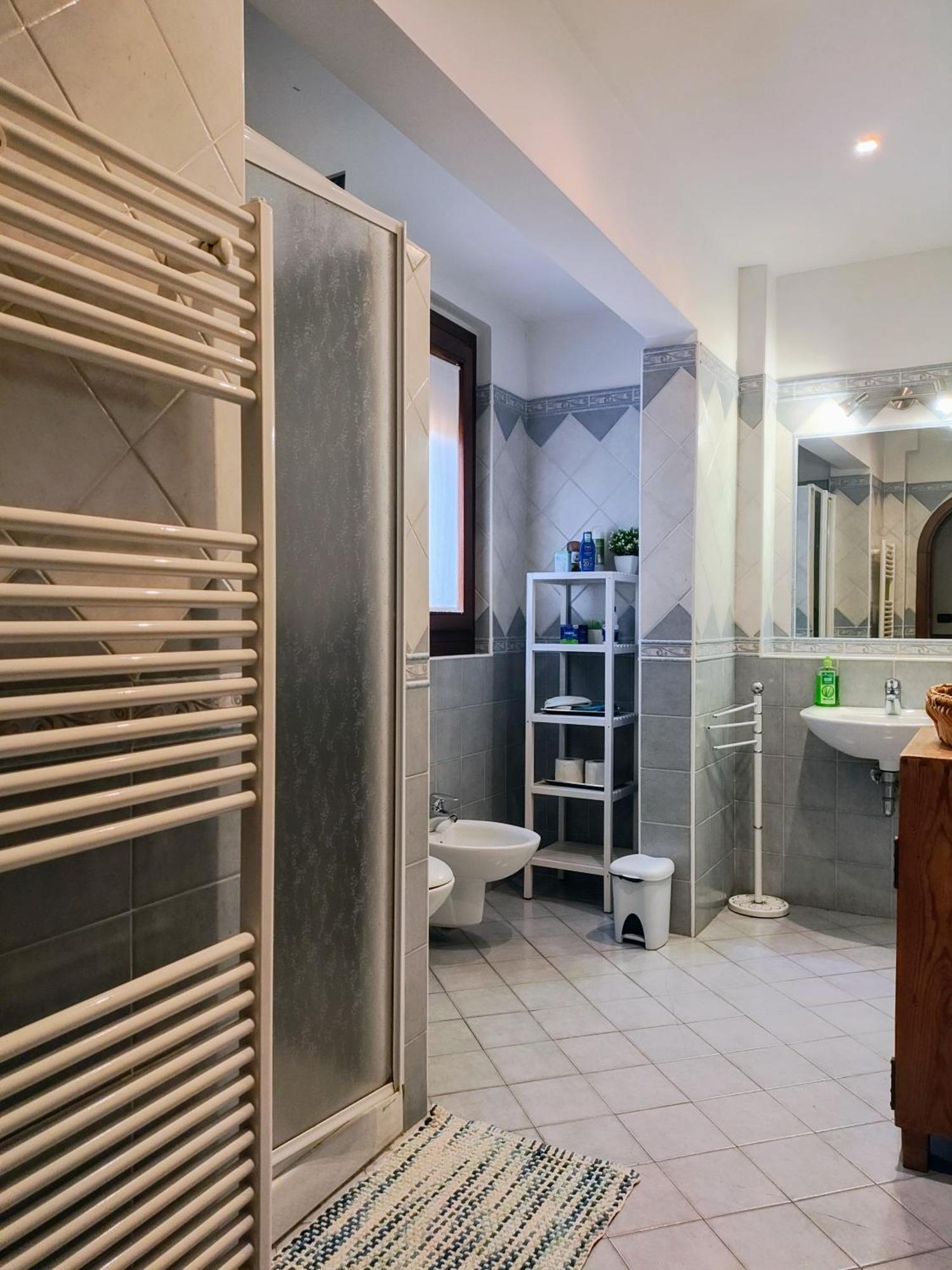 Yawhome B&B Bologna Exteriör bild